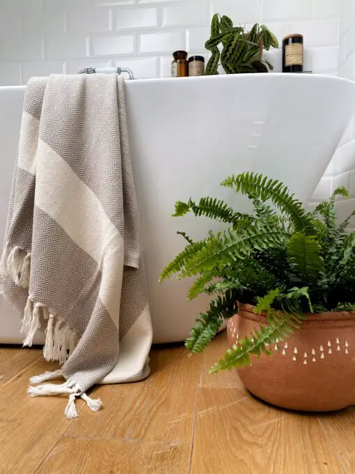 Peshtemal Towel Oyster Luks Ferah Bath Draped